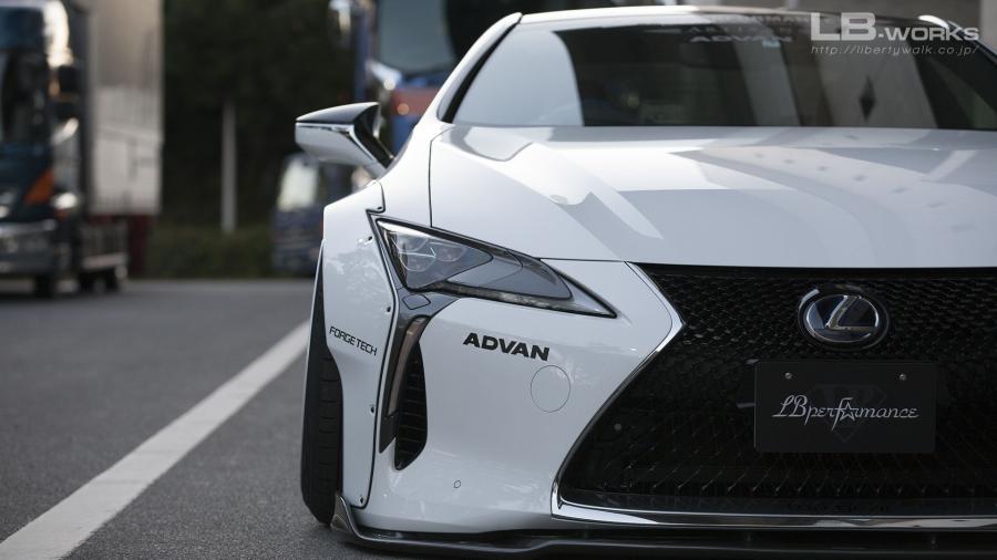 Детали экстерьера Lexus LC500 by Liberty Walk 2020 года  (фото 9 из 13)